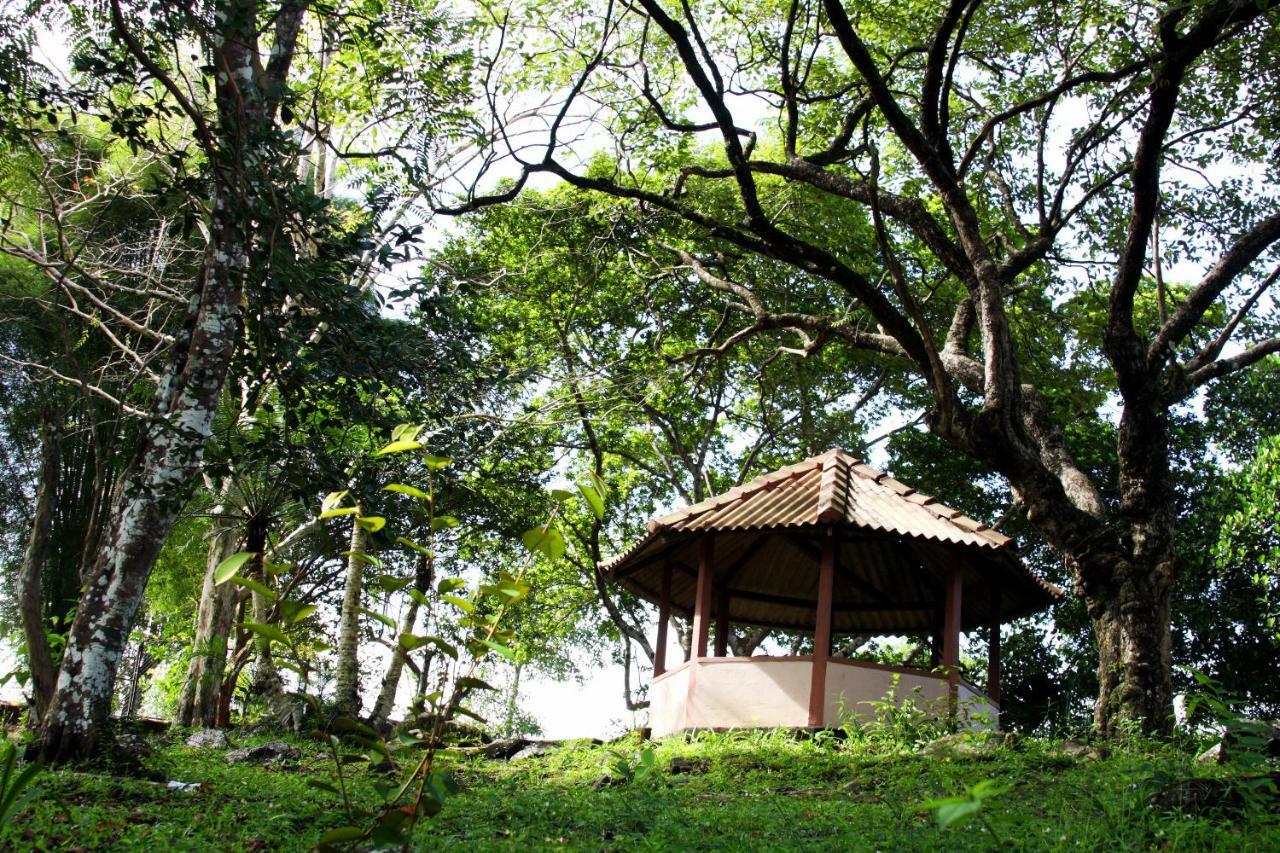 Rajanawa Resort Ratnapura Ngoại thất bức ảnh
